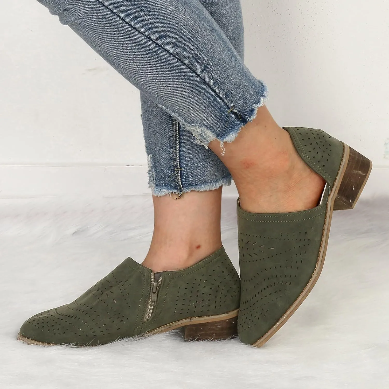 AMDBEL Womens Boots Ankle, Women's Ankle Boots Casual V Cut Slip On Low Heel Short Side Fall Winter Bootie Shoes