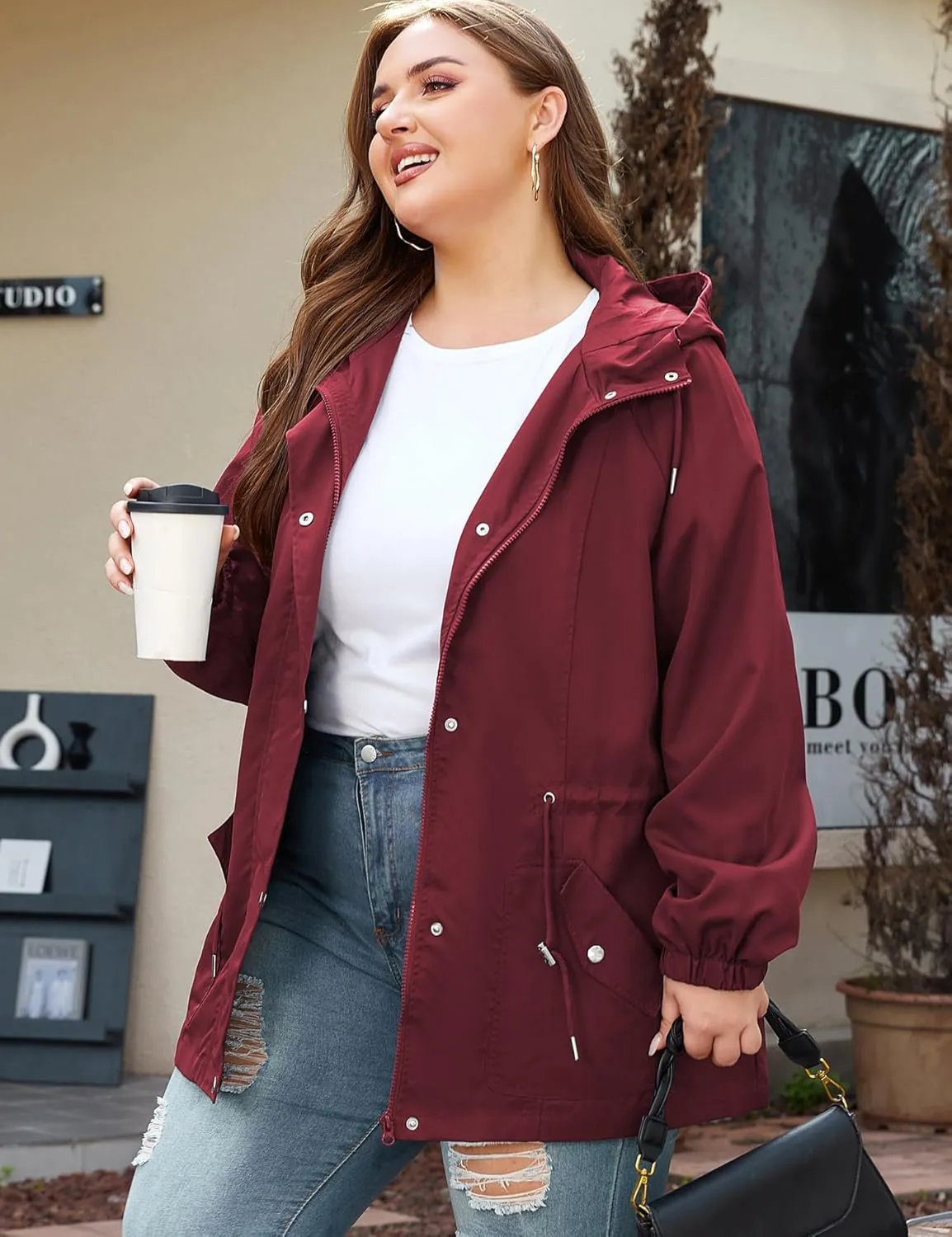 Bloggerlove Women's Rain Jacket Plus Size Lightweight Raincoat with Hood Waterproof Outdoor Windbreaker