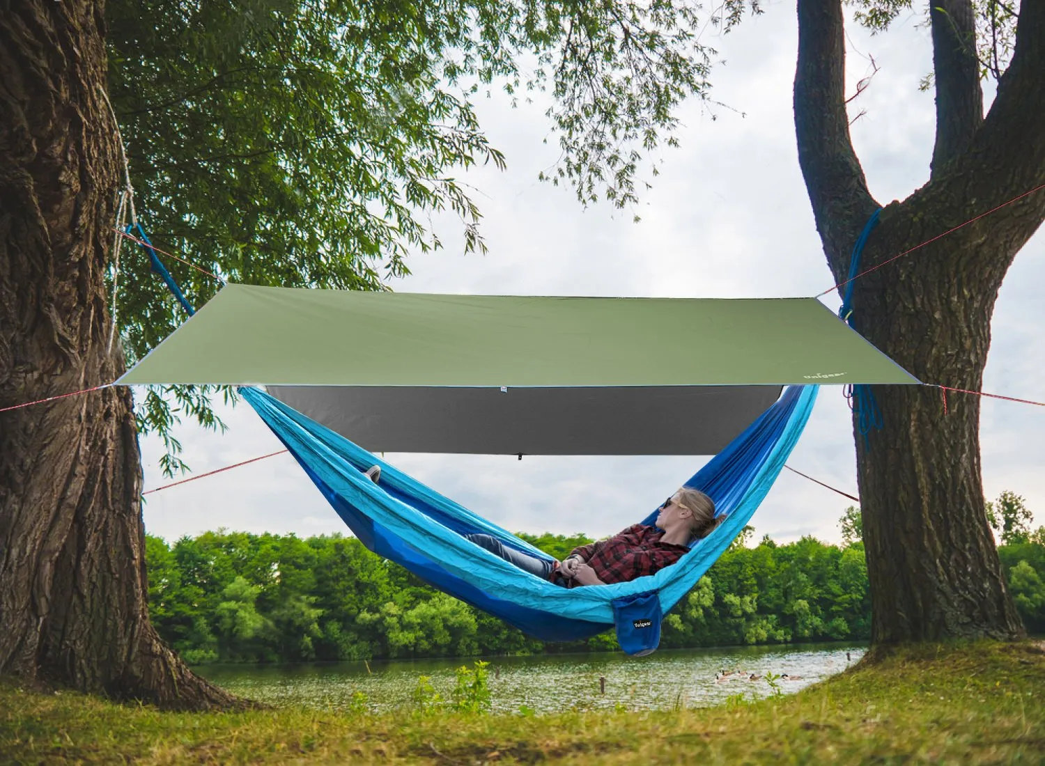 Camping Tarp Shelter - Rainproof