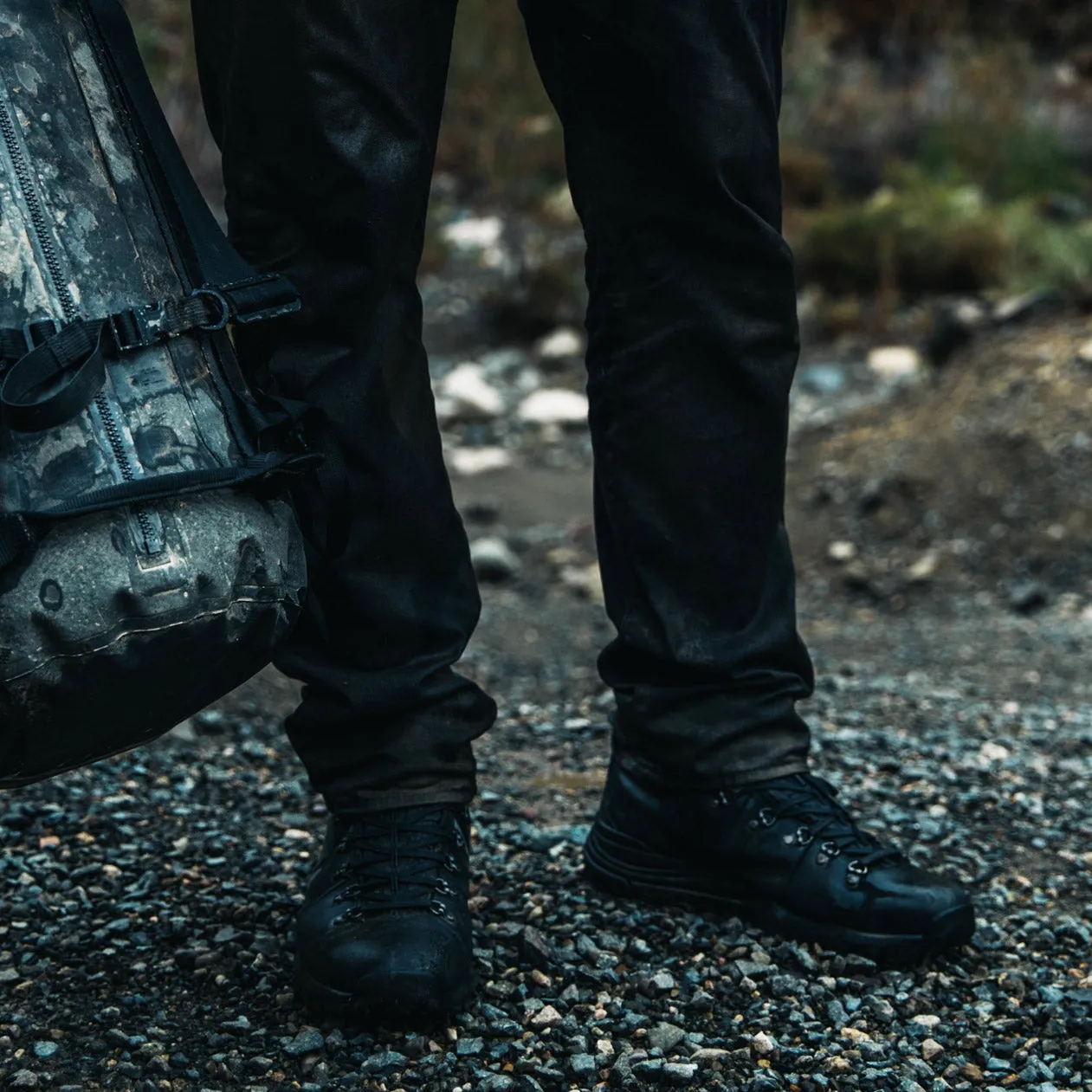 Danner Mountain 600 / Full Grain Carbon Black