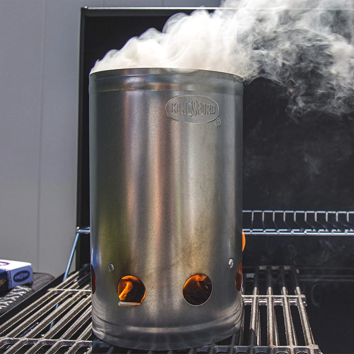 KINGSFORD Heavy Duty Deluxe Charcoal Chimney Starter | BBQ Chimney Starter for Charcoal Grill and Barbecues, Compact Easy to Use Chimney Starters and BBQ Grill Tools