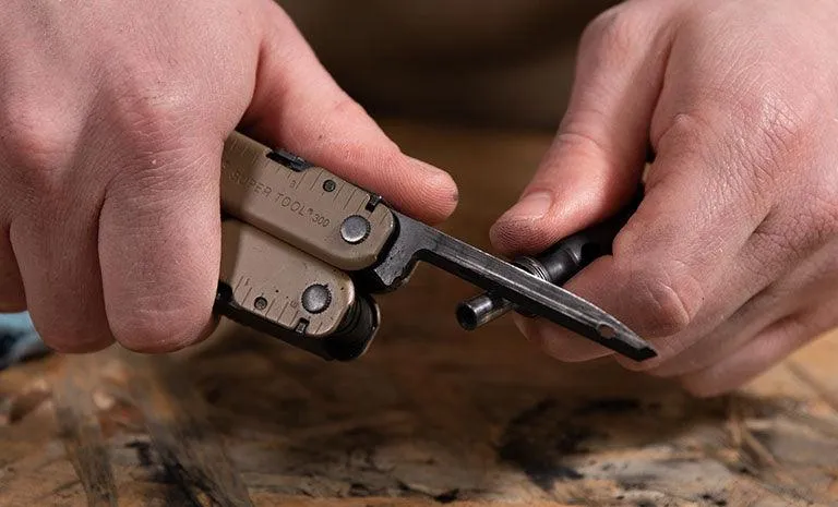 Leatherman SUPER OUTIL 300M - Noir