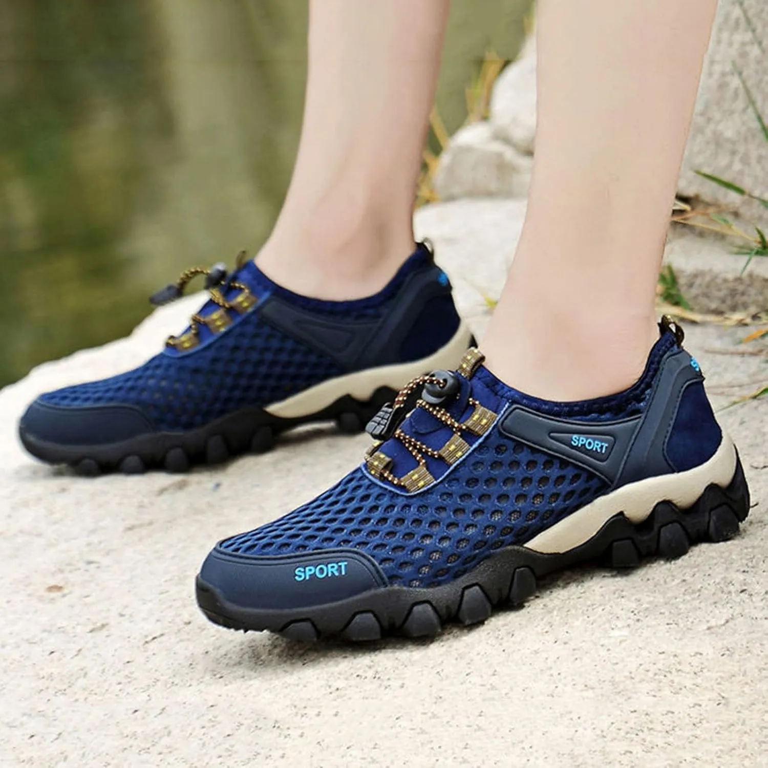 Men Summer Mesh Breathable Hiking Shoes Comfortable Walking Shoes Outdoor Travel Shoes Fashion Casual Sneaker Laces Mens