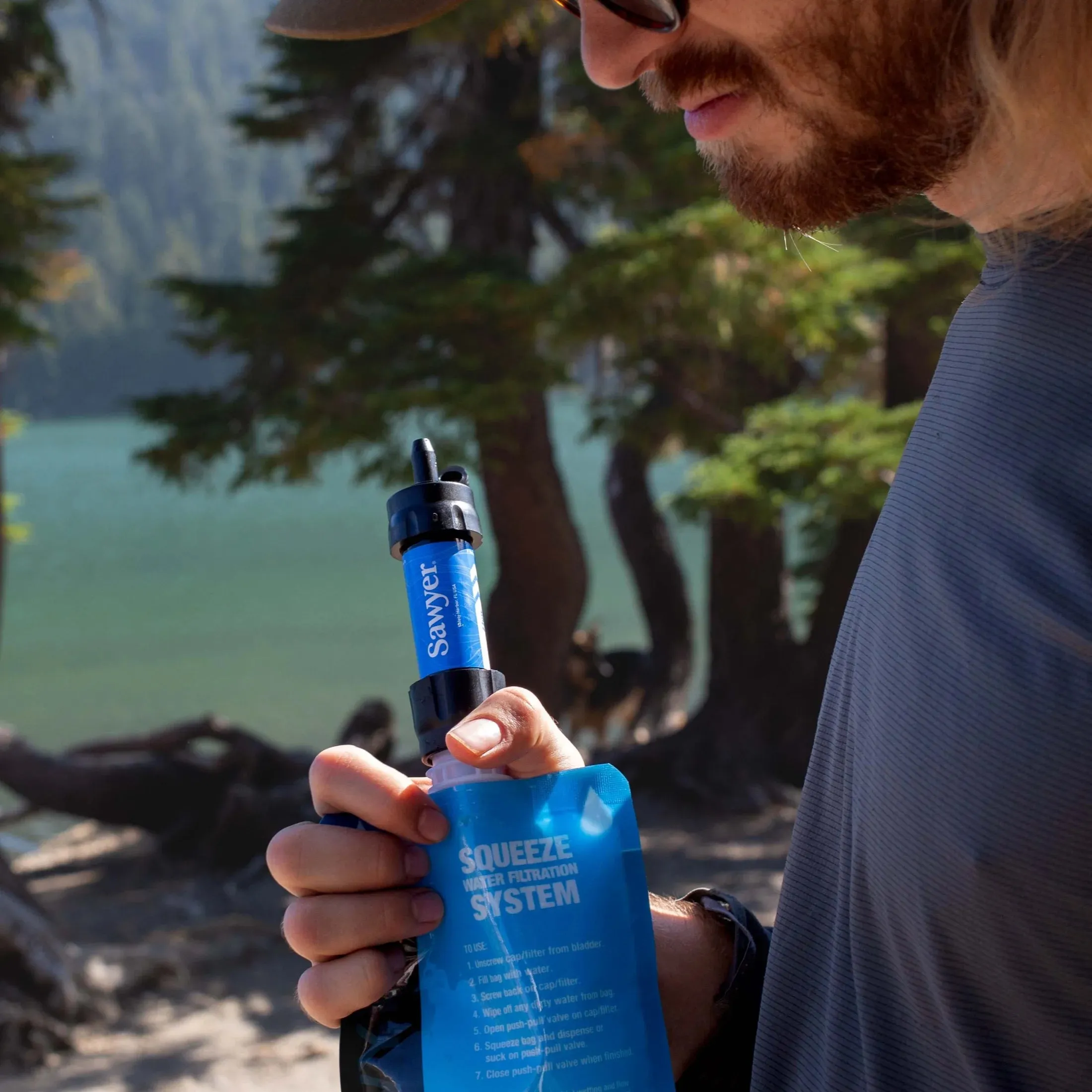Sawyer SP128 MINI Water Filter - Ultralight 0.1 Micron Survival Water Purifier (Blue)