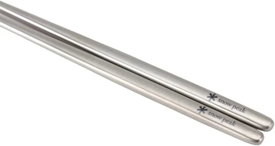 Snow Peak Titanium Chopsticks - Essential & Durable Camping Cutlery - Titanium Chopsticks with Carry Case for Convenient Storage & Packing - Utensils for Camping, HIking & Home - Green