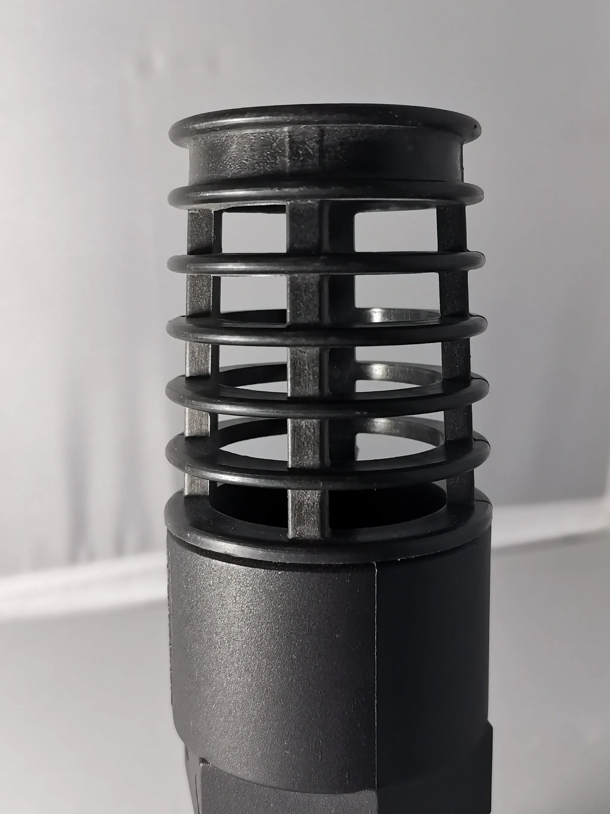 Strainer with hose tail end (6 sizes)
