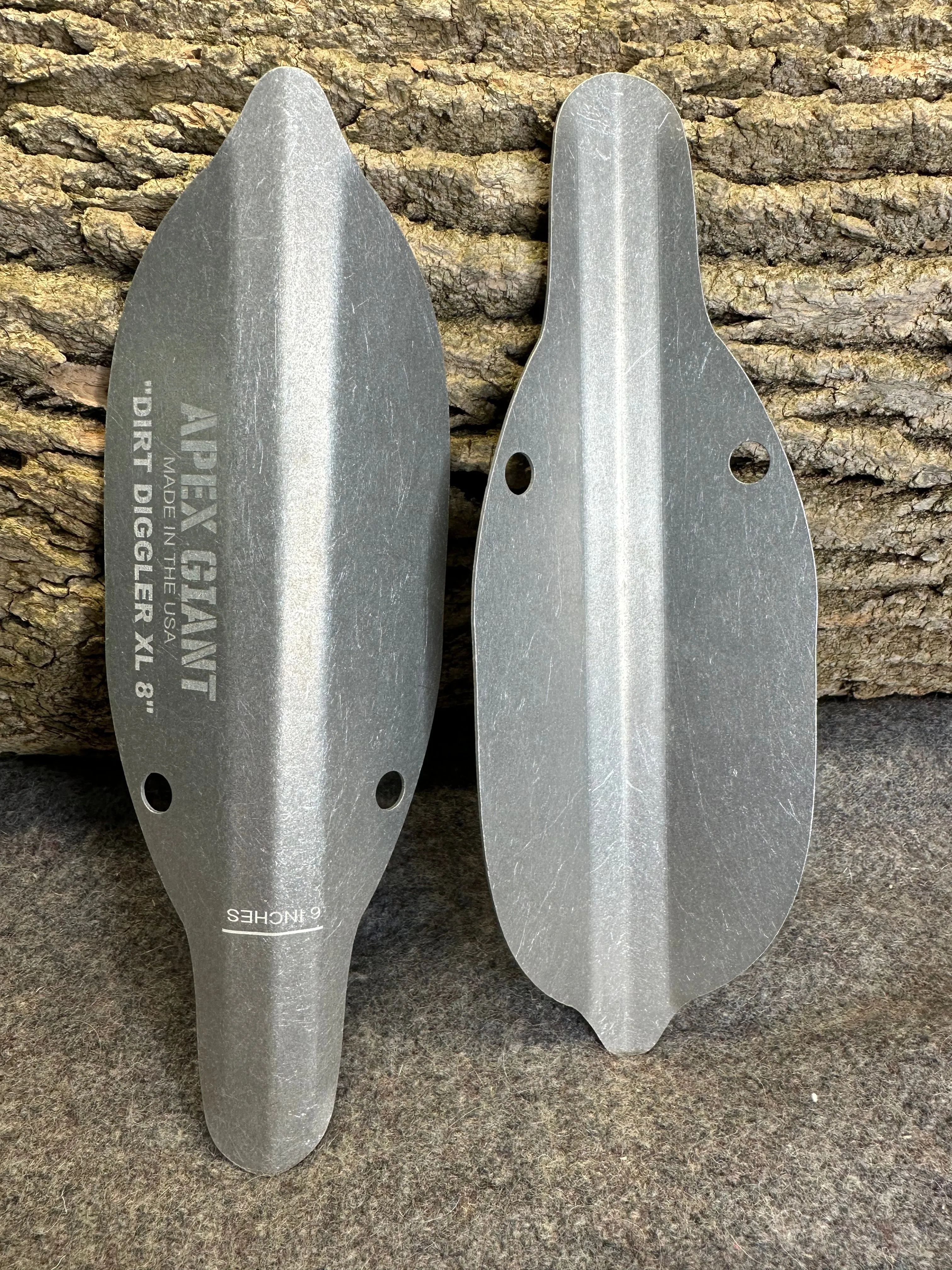 The Dirt Diggler Ultralight Trowel
