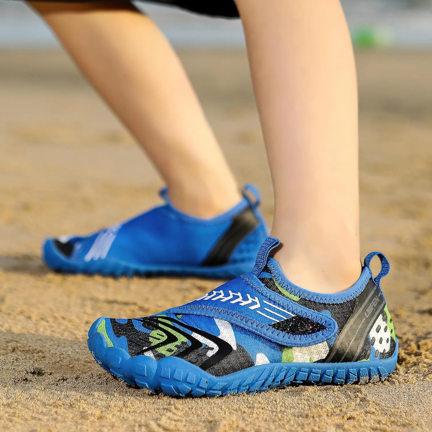 UBFEN Water Shoes for Kids Boys Girls Aqua Socks Barefoot Beach Sports Swim Pool Quick Dry Lightweight Toddler Little Big Kid