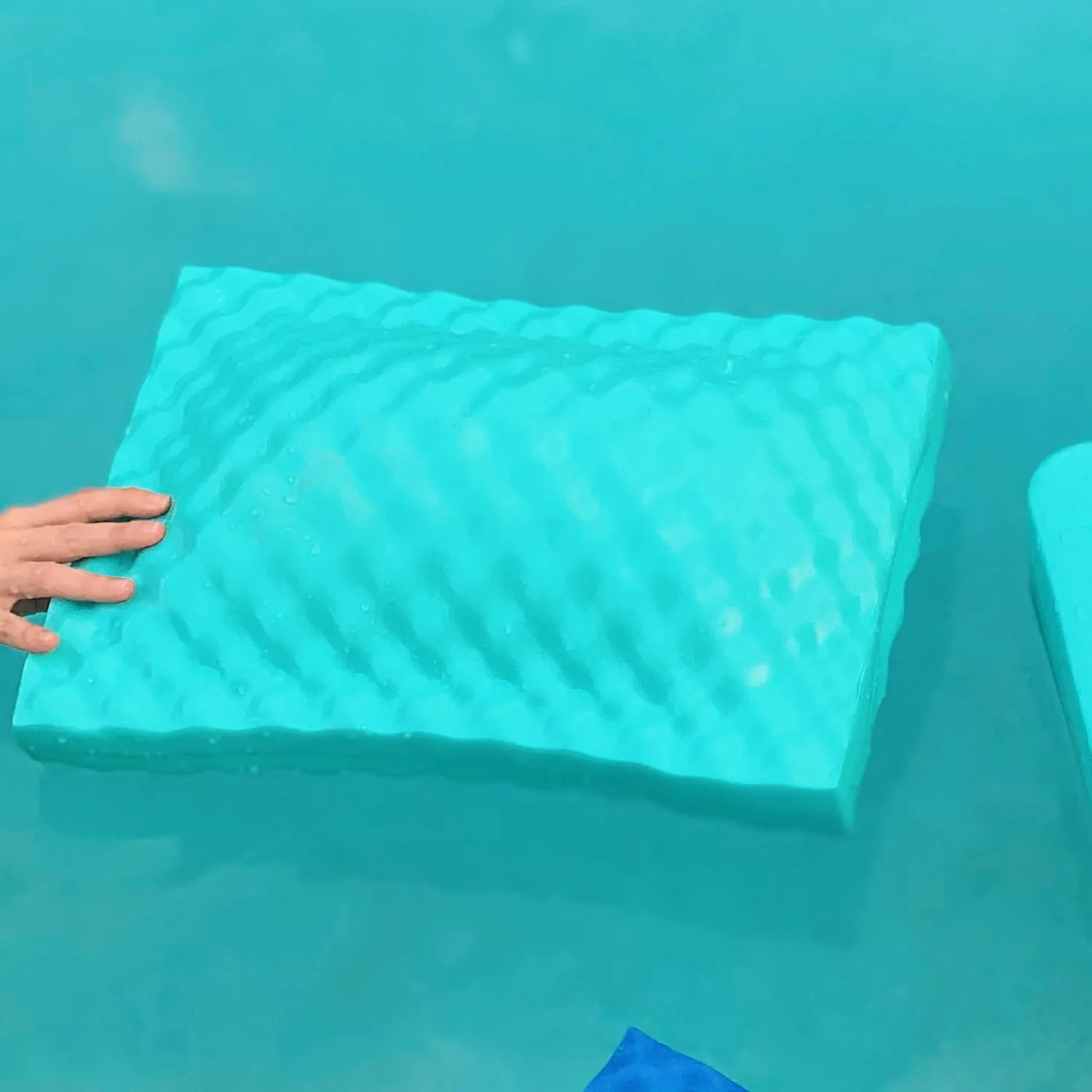 VOS Waterproof Pillow – Ultra Soft & Durable, Beach, Camping, Pool Pillow, Poolside Pillows