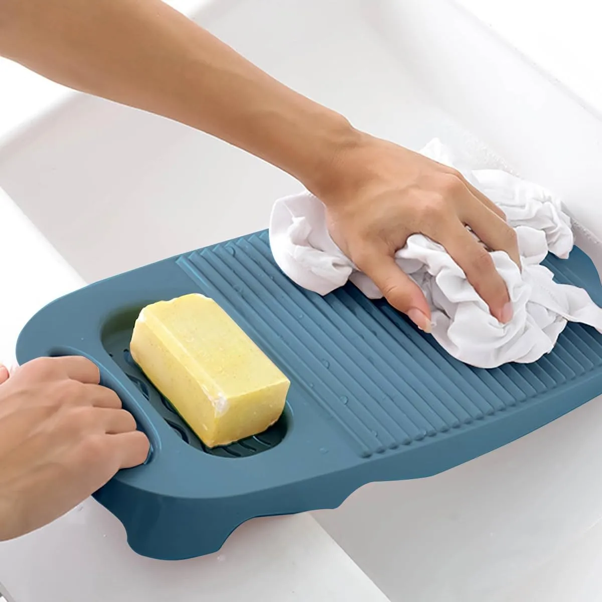 Wash Board, Washboard for Hand Washing Clothes, Plastics Laundry Scrub Board Household With Holder Portable (D-Navy blue multifunctional soap dish soft bristle brush)