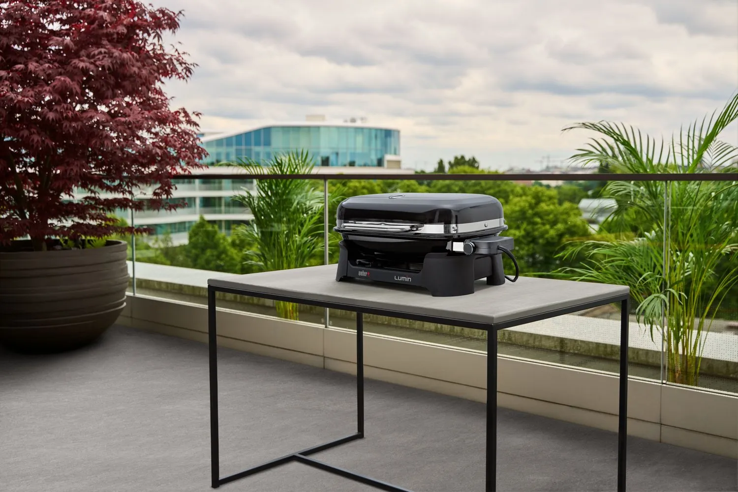 Weber Lumin Compact Black