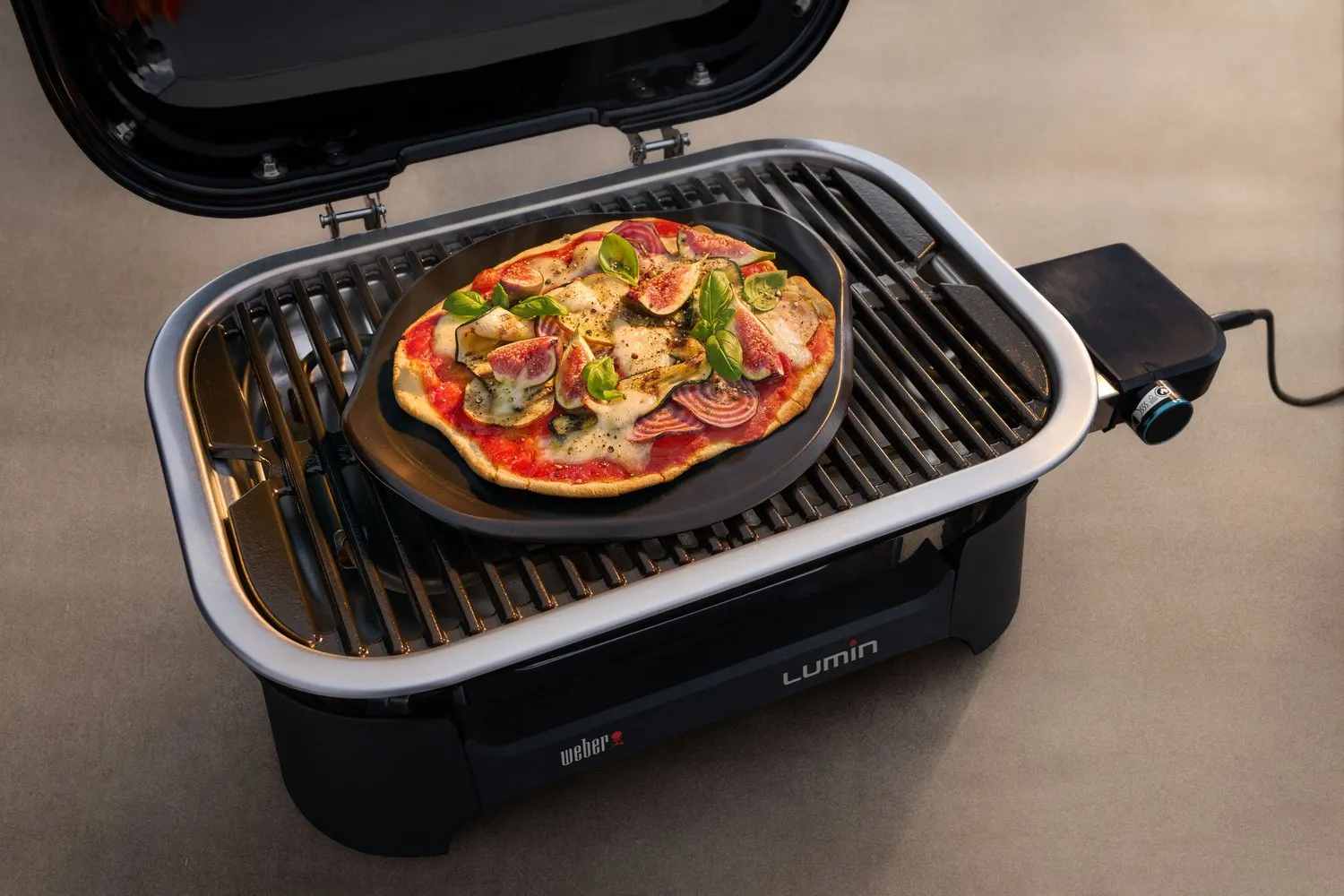 Weber Lumin Compact Black