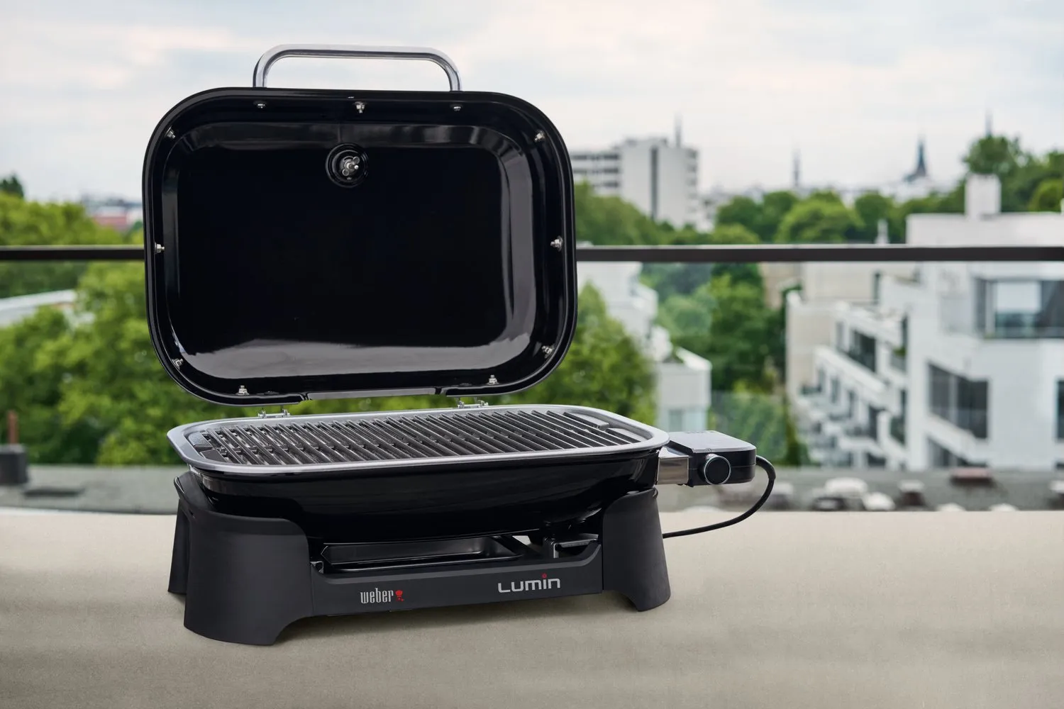 Weber Lumin Compact Black