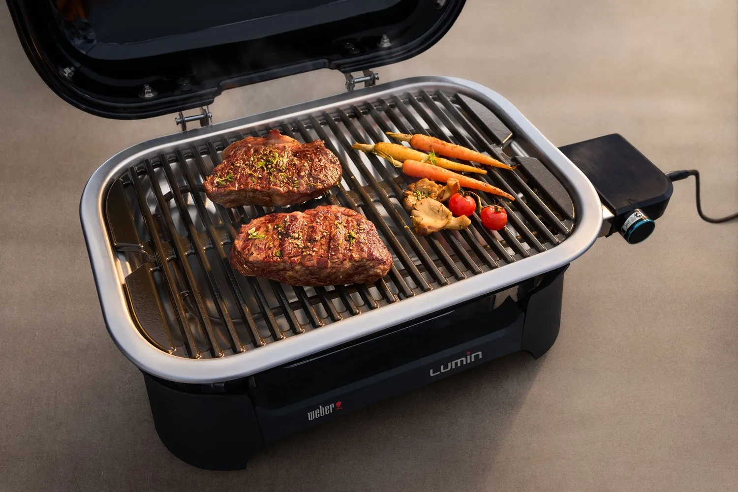 Weber Lumin Compact Black