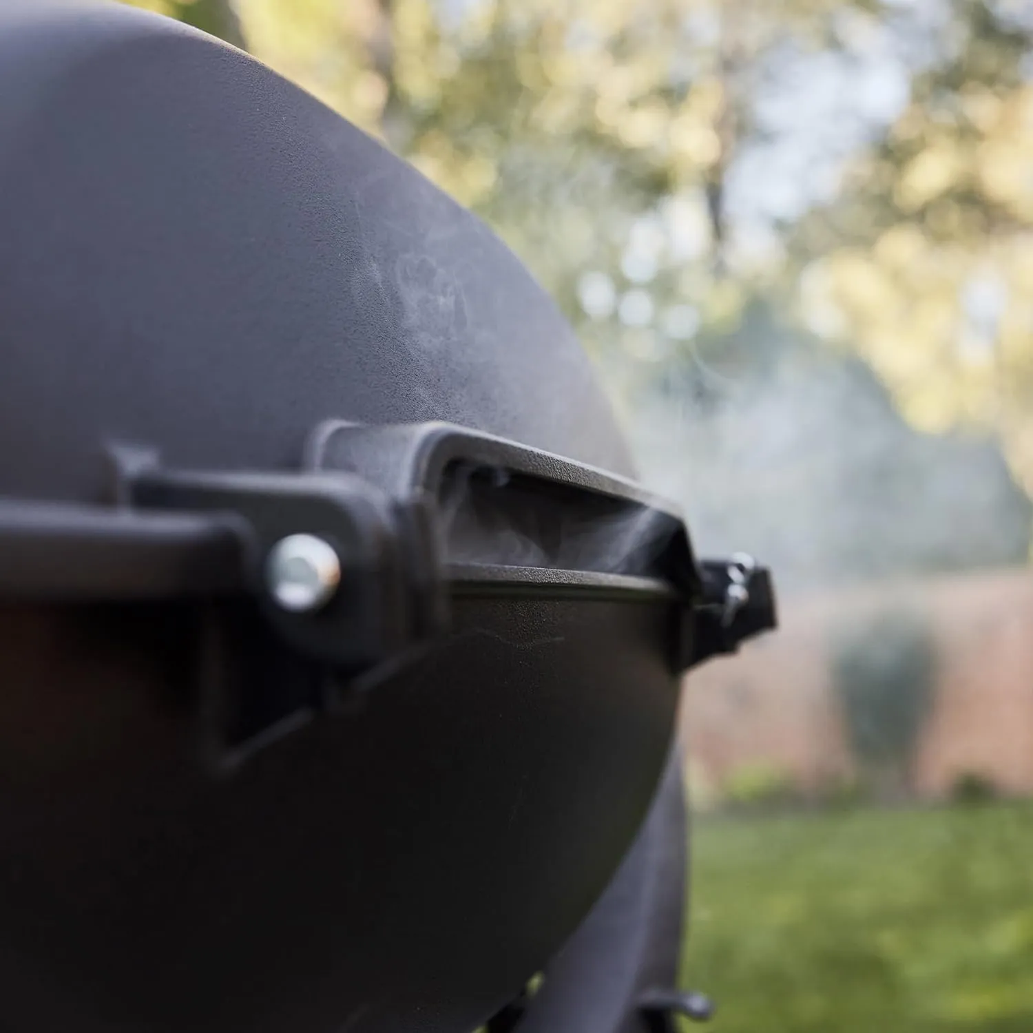 Weber Q 2800N  Liquid Propane Grill with Stand, Smoke Grey