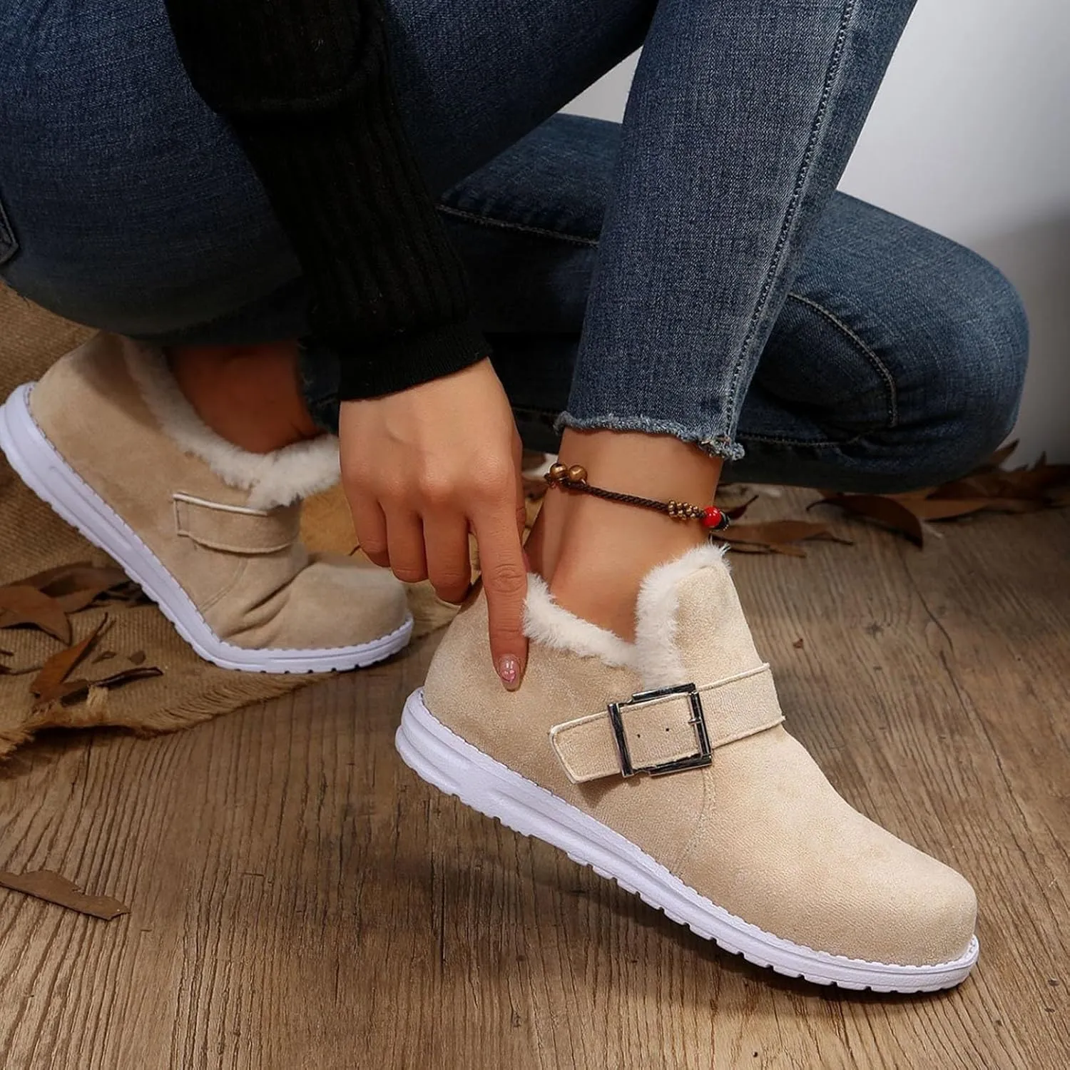 Women Snow Boots Suede Platform Anti-slip Winter Boots Classic Fuzzy Fur Booties Lightweight Slip on Ankle Boots Thickening Winter Shoes Walking Hiking Booties