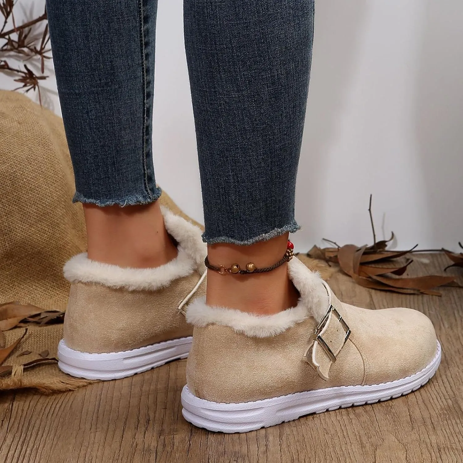 Women Snow Boots Suede Platform Anti-slip Winter Boots Classic Fuzzy Fur Booties Lightweight Slip on Ankle Boots Thickening Winter Shoes Walking Hiking Booties