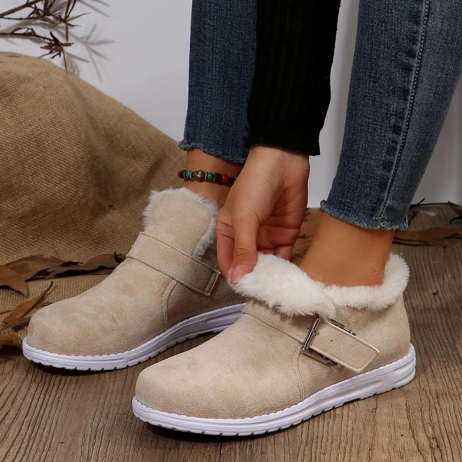 Women Snow Boots Suede Platform Anti-slip Winter Boots Classic Fuzzy Fur Booties Lightweight Slip on Ankle Boots Thickening Winter Shoes Walking Hiking Booties